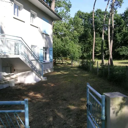 Apartment - Rez-de-chaussee Gauche - 90m De La *