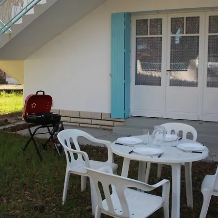 - Rez-de-chaussee Gauche - 90m De La * Ronce-les-Bains