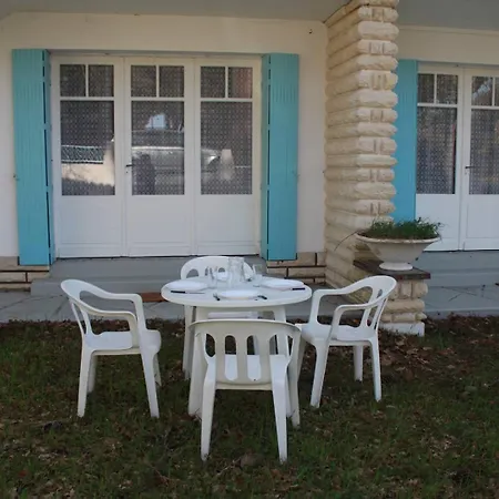 - Rez-de-chaussee Gauche - 90m De La Ronce-les-Bains